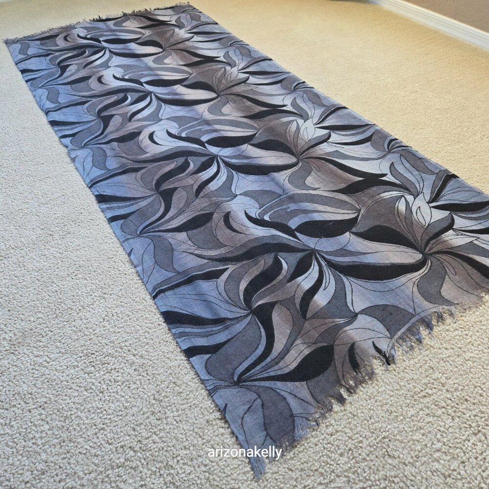 100% Wool Scarf Lightweight Black & Grey - Picture 4 of 13